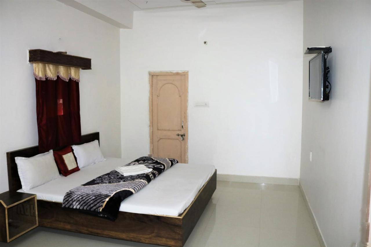 Hotel Santosh Guest House Jodhpur  Bagian luar foto